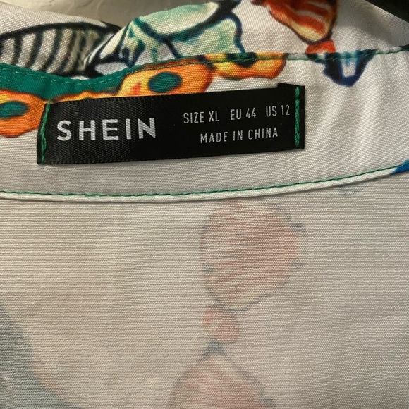 Multicolor Patterned Button up shirt - Picture 2 of 5